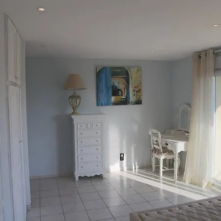 De 180m3 Avec La Superbe Vue Climatisation Chiens Acceptes Villa *